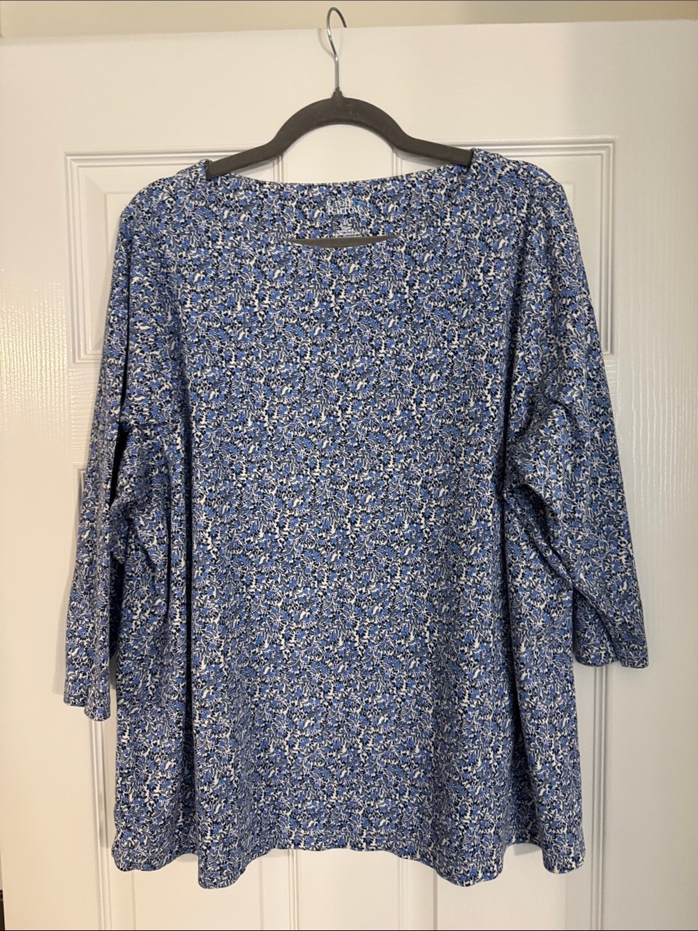 croft & barrow Blue Floral Knit Tunic Top